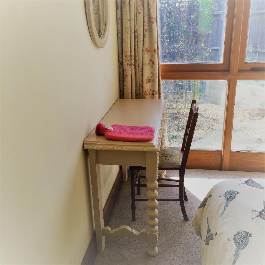 Meg'S Cottage Taunton Esterno foto
